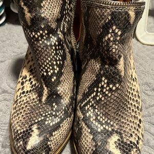 Women's Snakeskin Ankle Boots